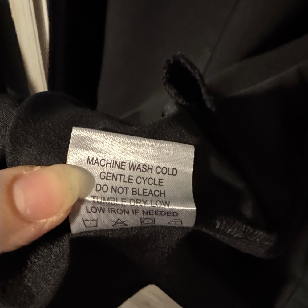 Black Lightweight Robe - Picture 3 of 5
